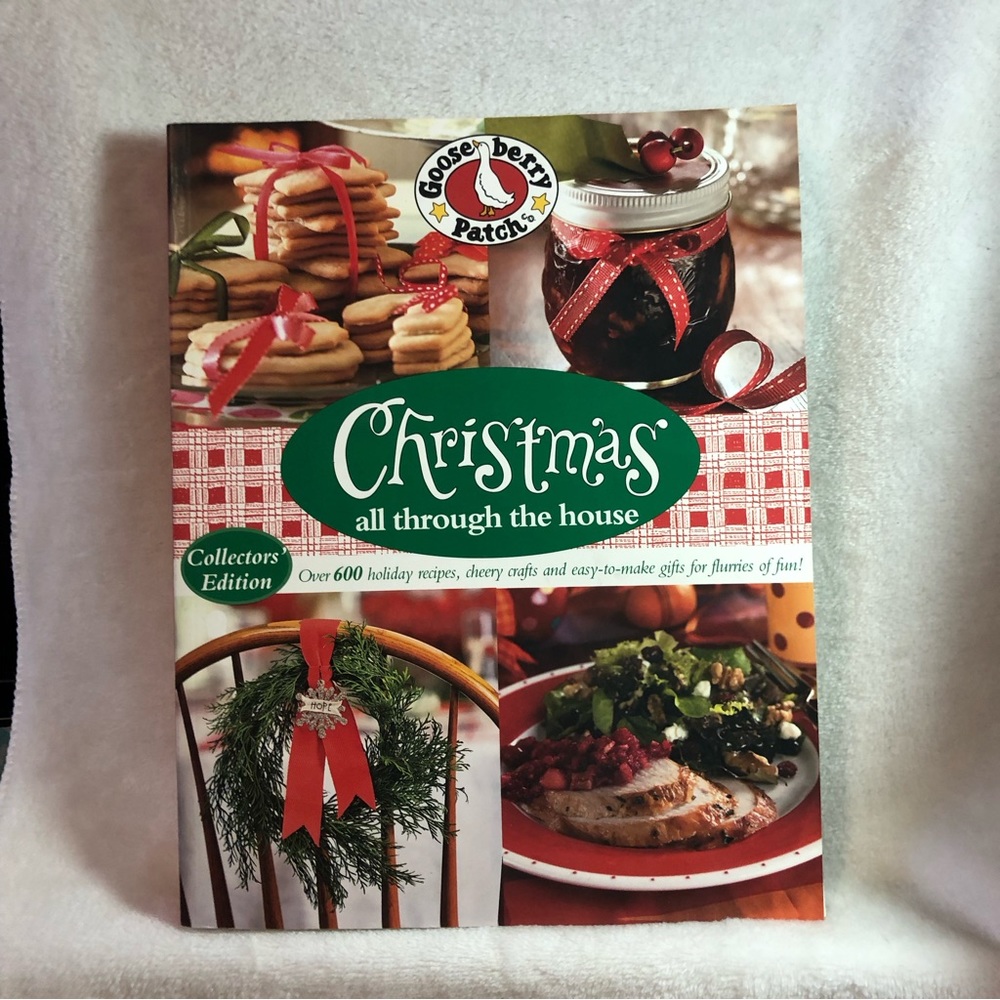 Gooseberry Patch Christmas all through the house large paperback book